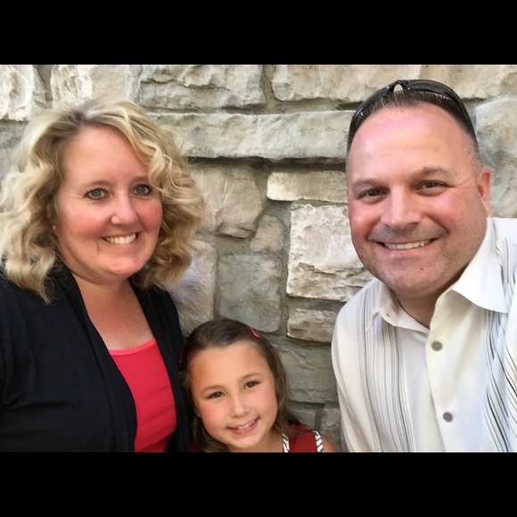 Meet your Posher, Michelle - Picture 1 of 3